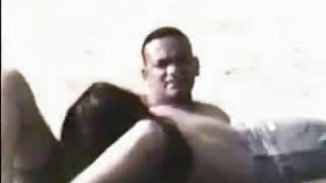 Pilihan jogan : MILF wis gedhe Hitachi vibrator lan pus udan sing dadi kagungane bebarengan Hot porno film