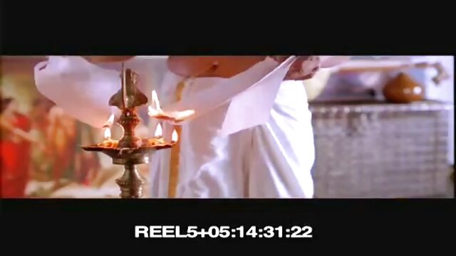 Pilihan jogan :  Mesum wong lanang iku kurang ajar kang éca stepsister ing kamar turu Hot porno film 